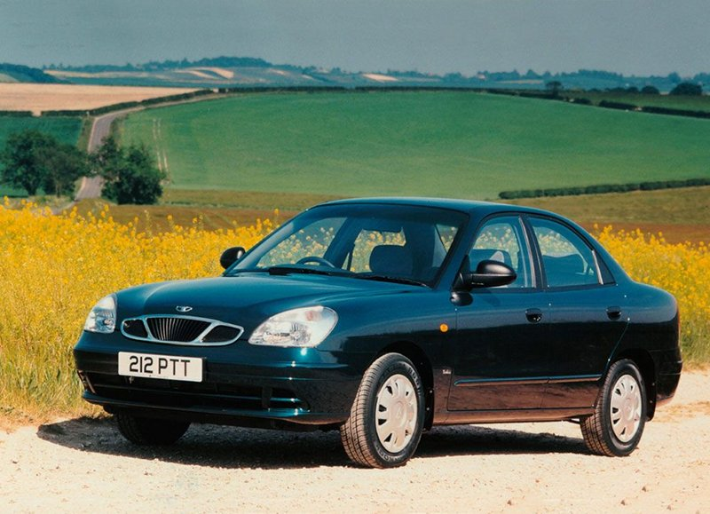 Illustration for article titled Ten Totally Bogus 90s Cars